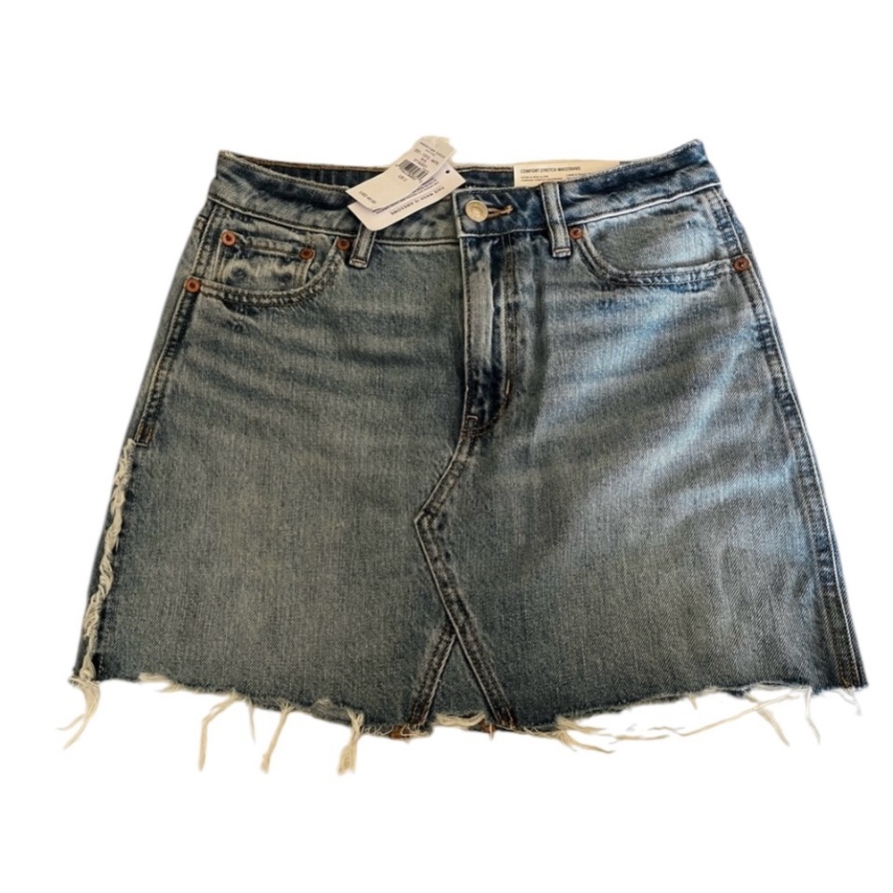 NWT, American Eagle denim miniskirt